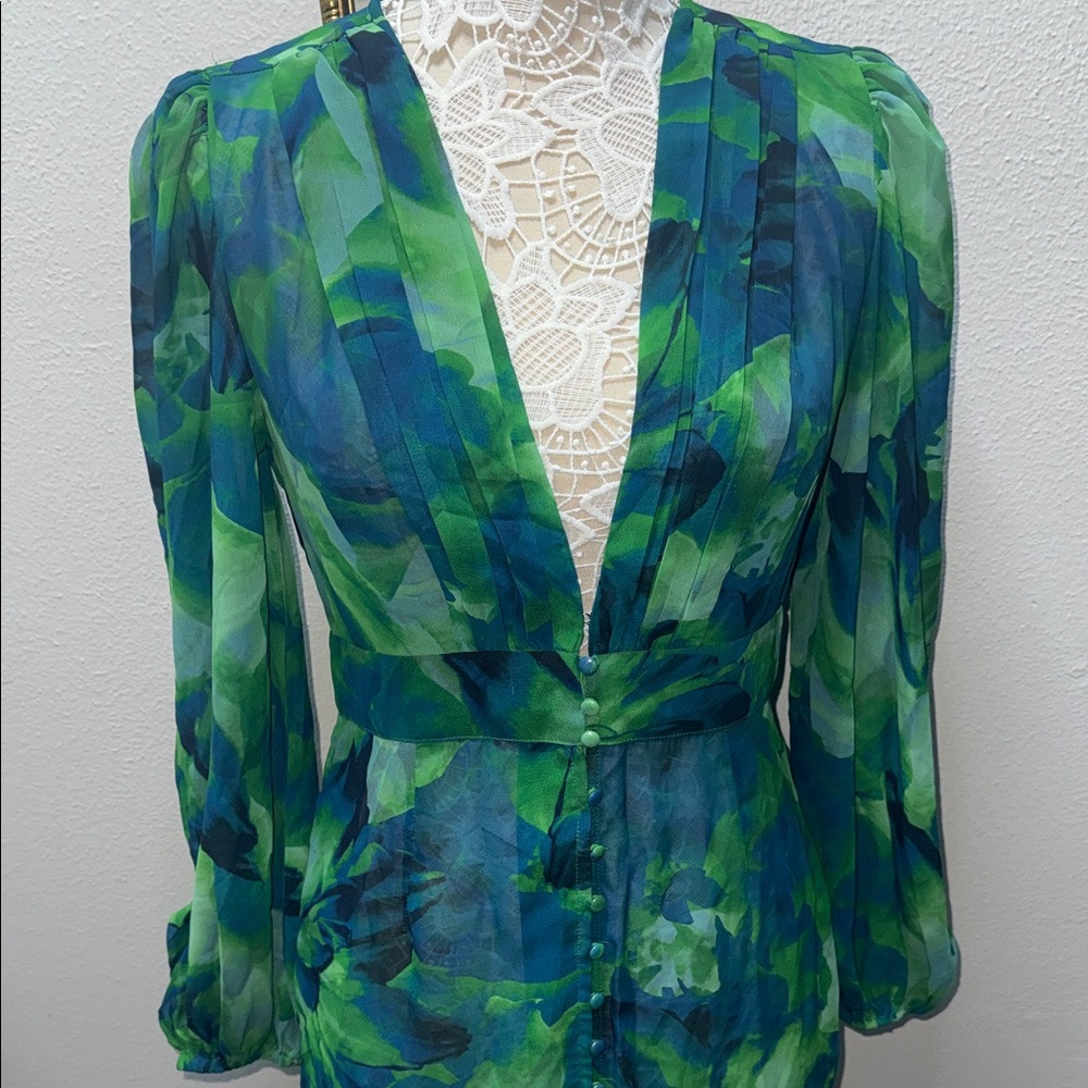Elegant Long Sleeve Floral Dress in Green and Blue - Picture 2 of 9